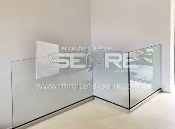 Garde-Corps en verre sur profil Aluminium à Collonges au Monts d'Or (69)