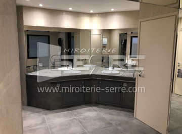 Installation de miroir salle de bain à Belleville-en-Beaujolais (69)