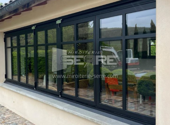Verrière extérieure sur-mesure de façade proche de Ville-sur-Jarnioux (69)