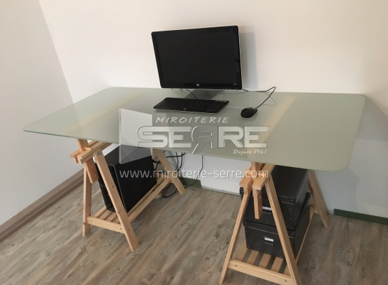 Table de bureau en verre feuilleté