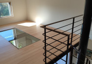 Mezzanine en acier avec dalle de sol en verre proche de Lyon (69)