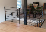 Mezzanine en acier avec dalle de sol en verre proche de Lyon (69)