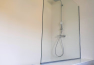 Paroi de douche sur mesure proche de Mâcon