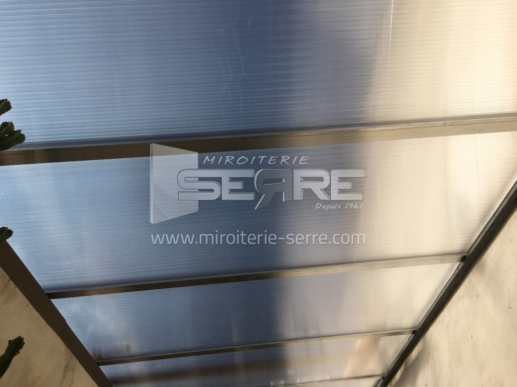 Plaque polycarbonate alvéolaire sur mesure